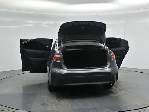 Used 2024 Toyota Corolla LE image 31