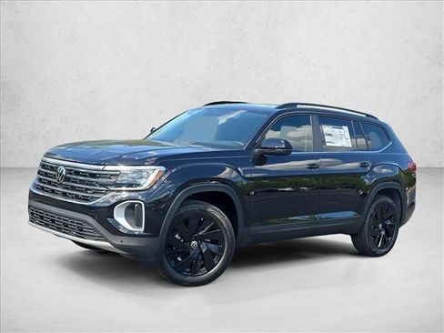 New 2026 Volkswagen Atlas SE FWD image 1