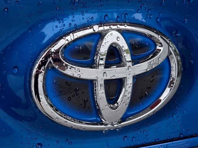Used 2020 Toyota Camry XLE w/ Driver Assist Package FWD image 16