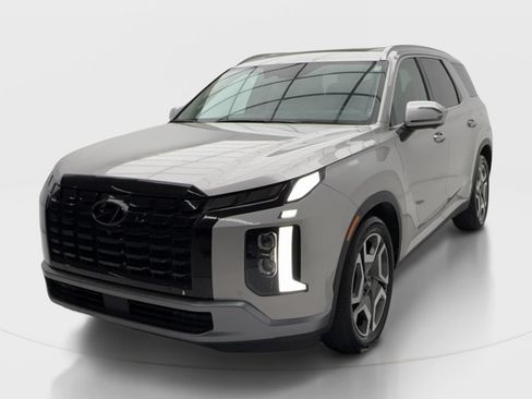 Used 2025 Hyundai Palisade Limited FWD image 4