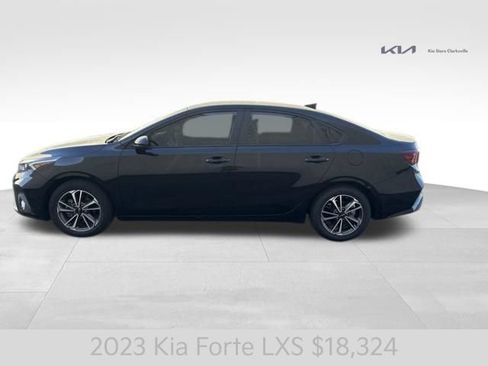 Certified 2023 Kia Forte LXS FWD image 5