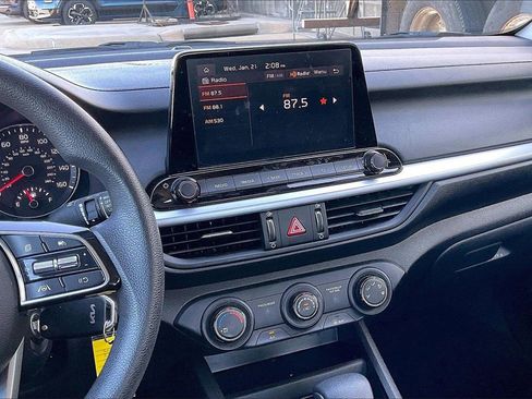 Certified 2024 Kia Forte LXS image 6