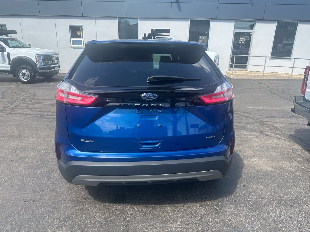 Used 2024 Ford Edge SEL AWD/4WD image 6