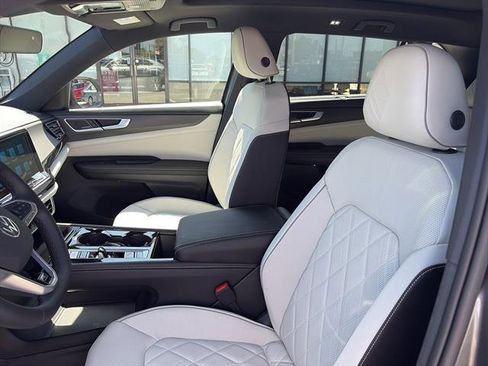 New 2025 Volkswagen Atlas Cross Sport SEL Premium R-Line image 15