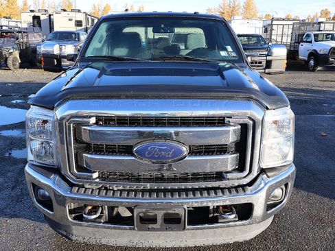 Used 2015 Ford F250 XLT w/ XLT Premium Package image 8