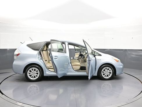 Used 2012 Toyota Prius V Three FWD image 41