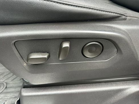 Used 2024 Chevrolet Silverado 1500 LTZ image 29