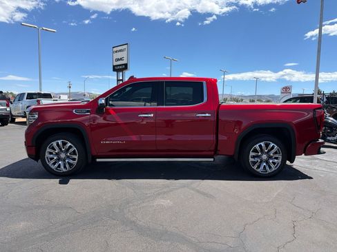 Used 2024 GMC Sierra 1500 Denali AWD/4WD image 5