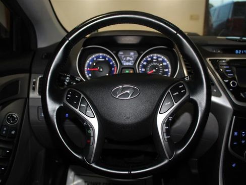 Used 2014 Hyundai Elantra Limited FWD image 16