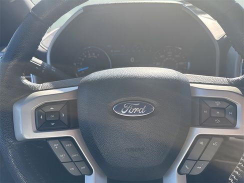 Used 2015 Ford F150 Lariat image 11