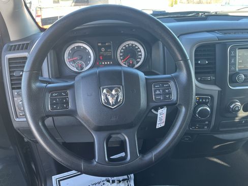 Used 2015 RAM 1500 Express image 19