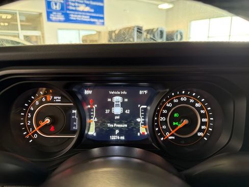 Used 2026 Jeep Gladiator Mojave AWD/4WD image 12