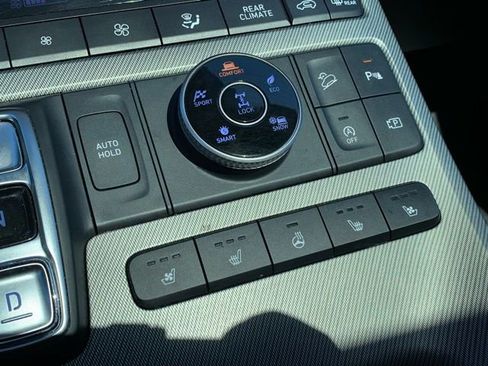 Certified 2024 Hyundai Palisade SEL image 25