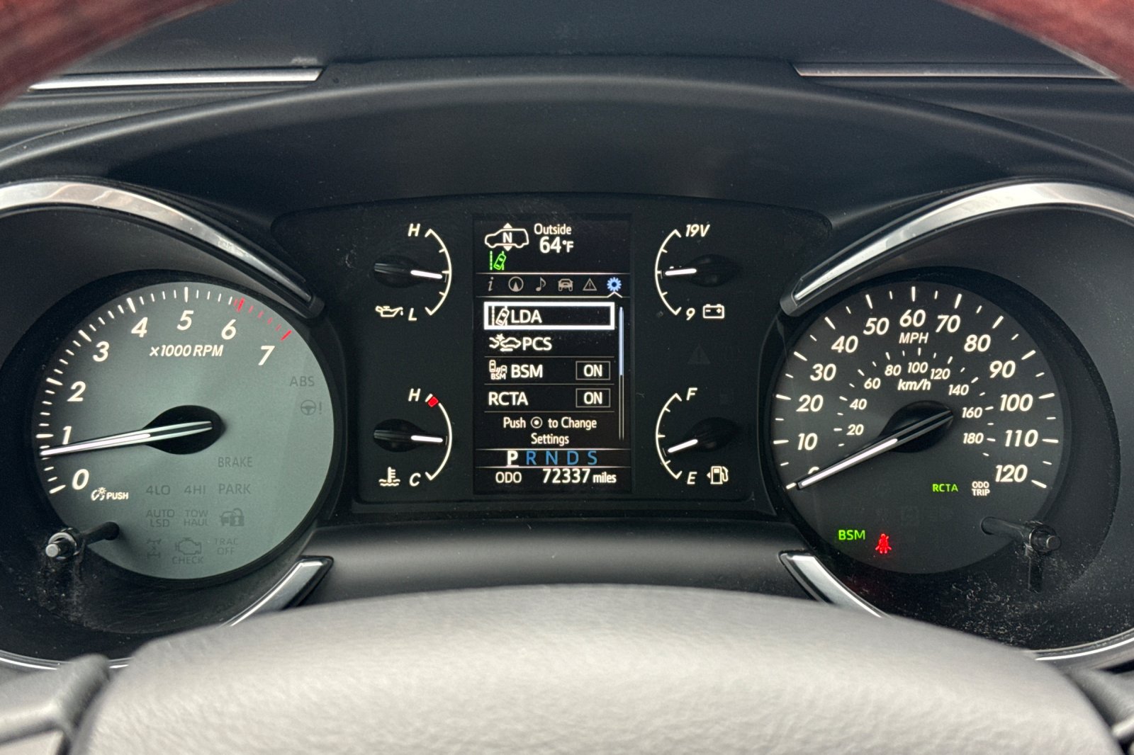 Used 2022 Toyota Sequoia Platinum AWD/4WD image 31