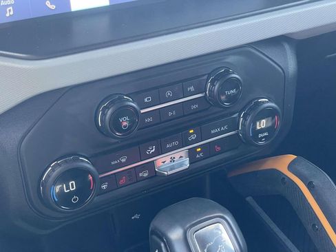 Certified 2021 Ford Bronco Badlands image 16