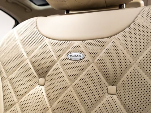 Used 2020 Mercedes-Benz Maybach S 560 4MATIC image 6