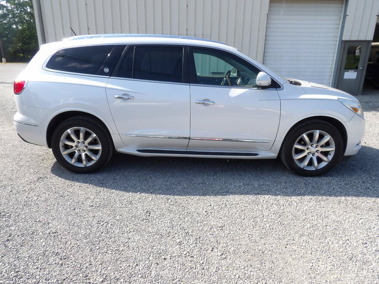 Used 2017 Buick Enclave Premium w/ Experience Buick Package AWD/4WD image 1