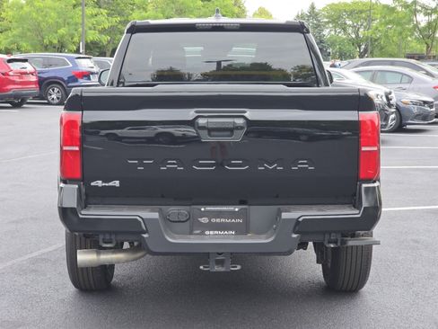 Used 2025 Toyota Tacoma SR5 AWD/4WD image 18