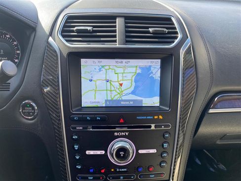 Used 2016 Ford Explorer Platinum AWD/4WD image 35