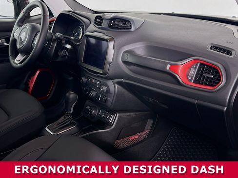 Used 2023 Jeep Renegade Trailhawk w/ Trailhawk Elite Group image 21