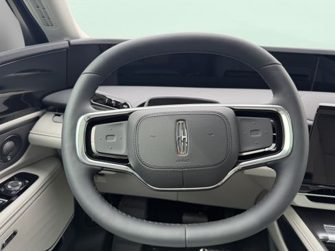 New 2026 Lincoln Nautilus Premier w/ Equipment Group 102A AWD/4WD image 20