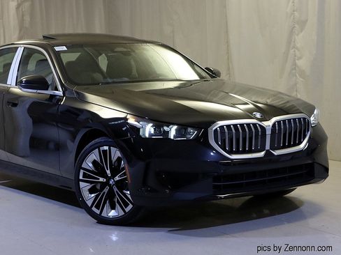 New 2026 BMW 530i xDrive image 2