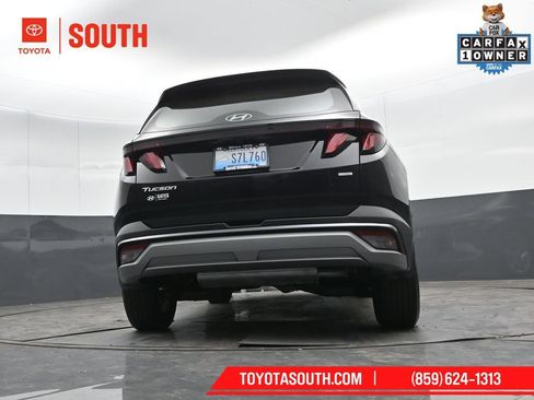 Used 2025 Hyundai Tucson SE AWD/4WD image 34