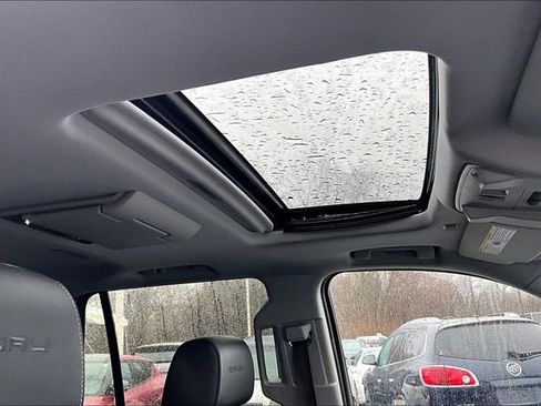 Used 2016 GMC Yukon Denali w/ Open Road Package image 20