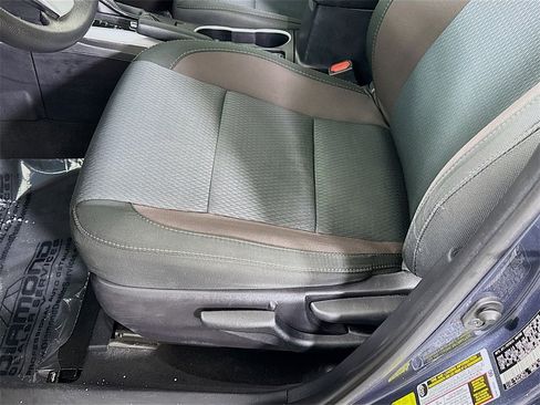 Used 2019 Toyota Corolla LE image 22