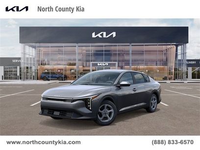 New 2025 Kia K4 LXS