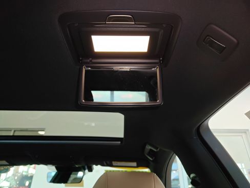 Used 2024 Lexus LS 500 RWD image 40