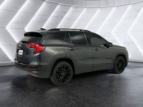 Used 2021 GMC Terrain SLT w/ Infotainment Package II FWD image 4