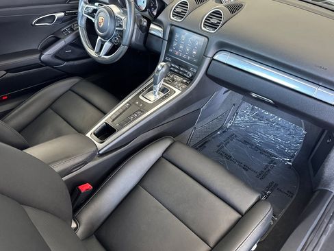 Used 2024 Porsche 718 Cayman S RWD image 12