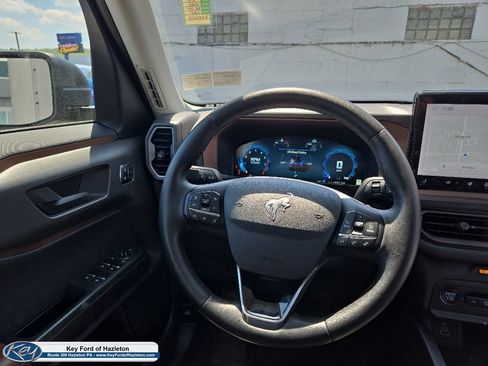 Certified 2025 Ford Bronco Sport Outer Banks w/ Outer Banks Tech Package+ AWD/4WD image 30