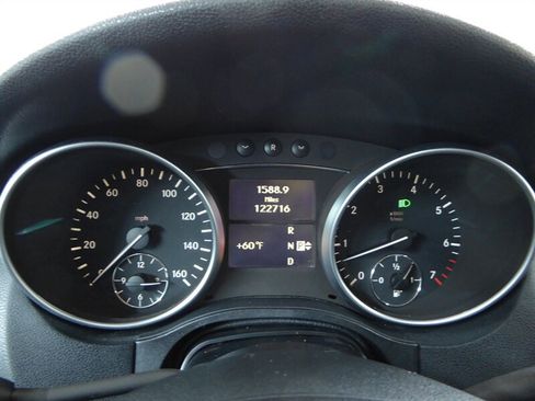 Used 2010 Mercedes-Benz ML 350 4MATIC image 11