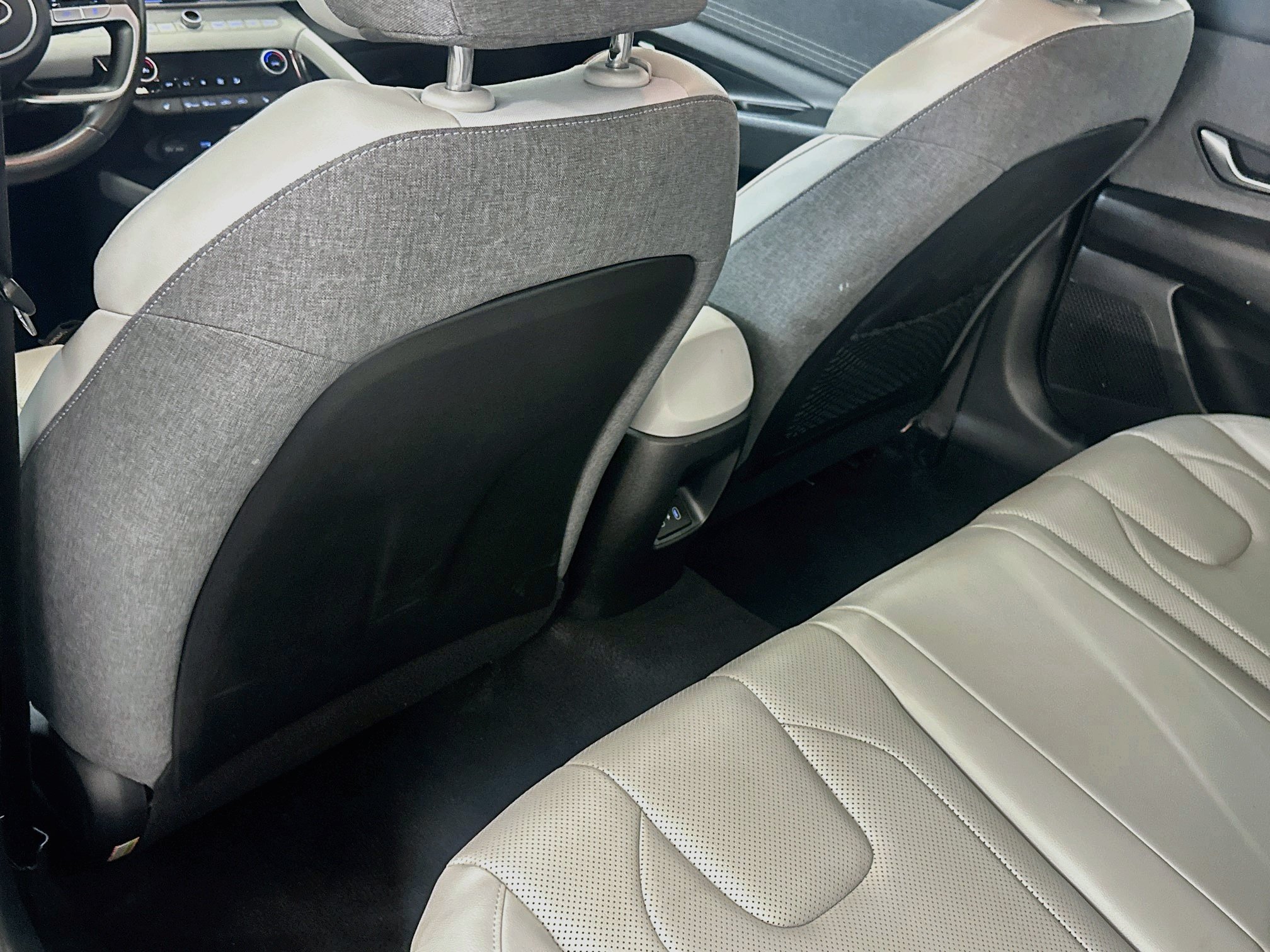 Used 2024 Hyundai Elantra Limited FWD image 29