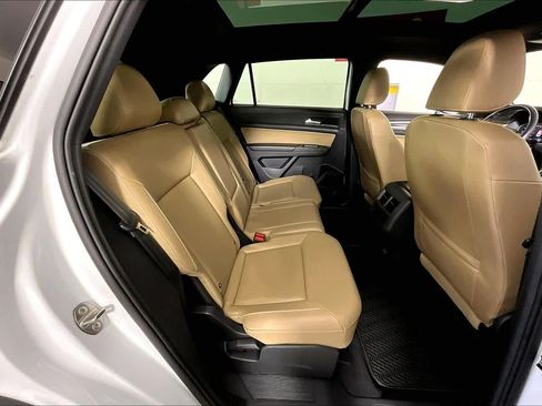 Used 2020 Volkswagen Atlas Cross Sport SEL R-Line image 19