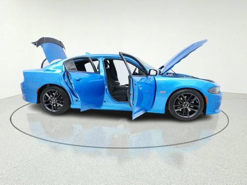 Used 2019 Dodge Charger Scat Pack RWD image 15