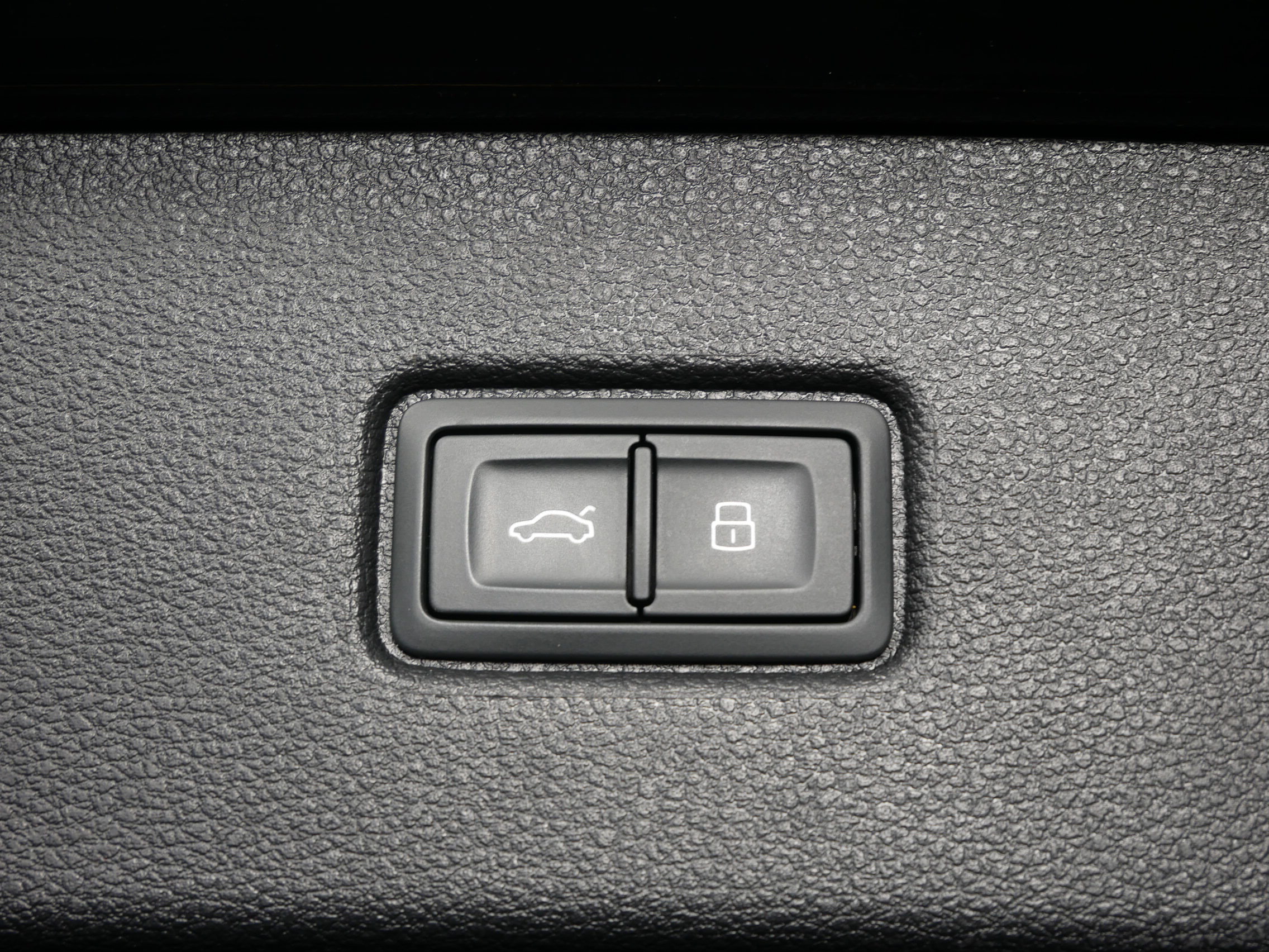 Used 2023 Audi Q7 2.0T Premium w/ Convenience Package AWD/4WD image 15