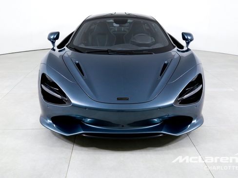 Used 2025 McLaren 750S RWD image 4