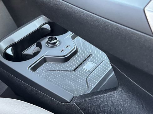 Used 2026 BMW iX xDrive60 image 28