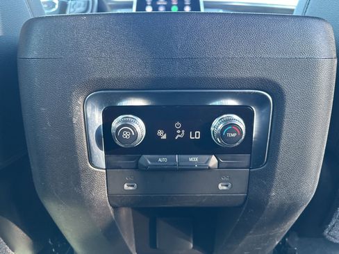 Used 2021 GMC Yukon SLT image 45