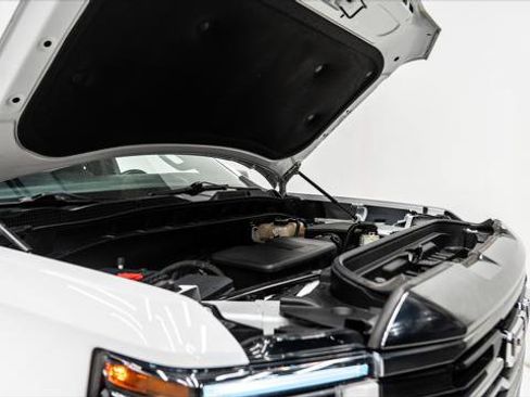 Used 2023 GMC Sierra 1500 AT4 image 30