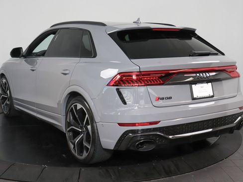 Used 2024 Audi RS Q8 image 3