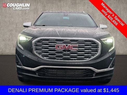 Used 2020 GMC Terrain Denali w/ Denali Premium Package image 2
