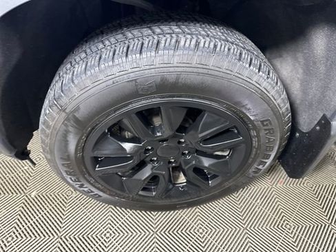 Used 2021 Chevrolet Silverado 1500 Custom image 10