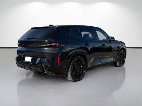 New 2026 BMW XM Label Red image 3