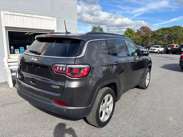 Used 2018 Jeep Compass Latitude w/ Popular Equipment Group AWD/4WD image 6
