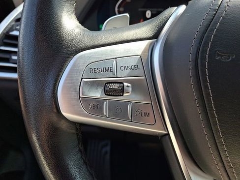 Used 2022 BMW X7 xDrive40i w/ Premium Package image 26