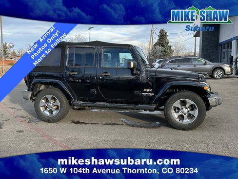 Used 2018 Jeep Wrangler Unlimited Sahara w/ Connectivity Group image 3